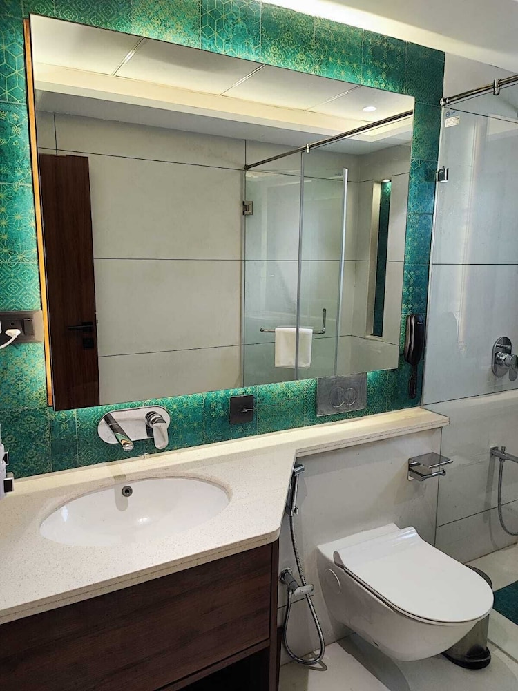 Premium Room - Photo 9