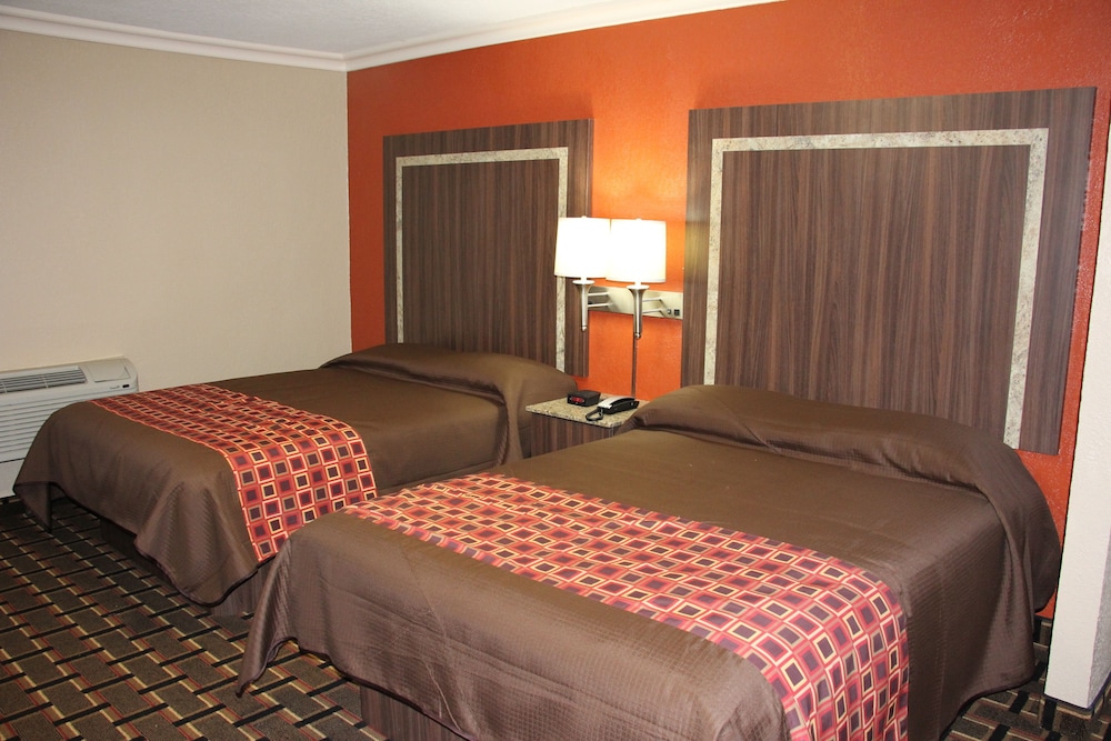 Standard Room, 1 Queen Bed, Non Smoking photo 1