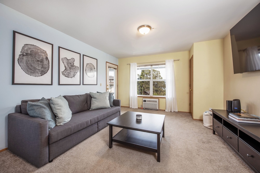 Condo, 1 Bedroom