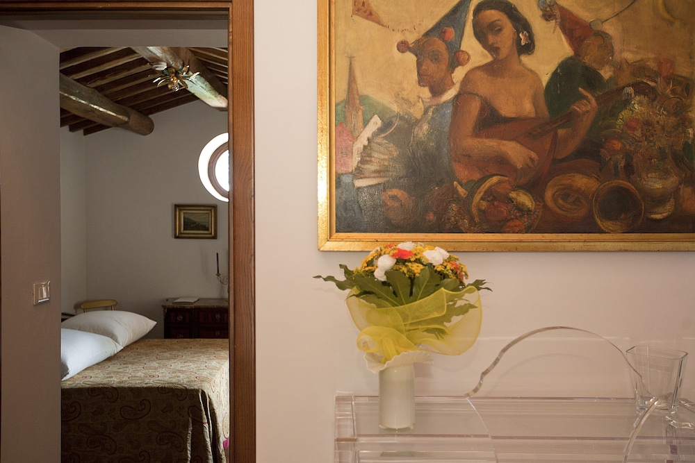 Royal Suite - Photo 3