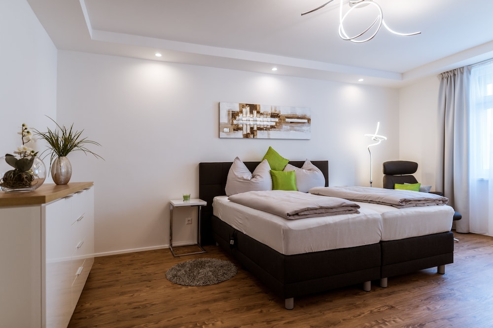 Superior Apartment (3/11)