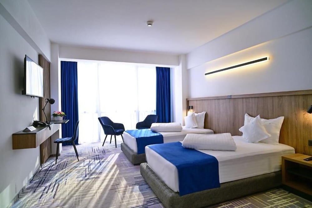 Deluxe Double or Twin Room photo 1