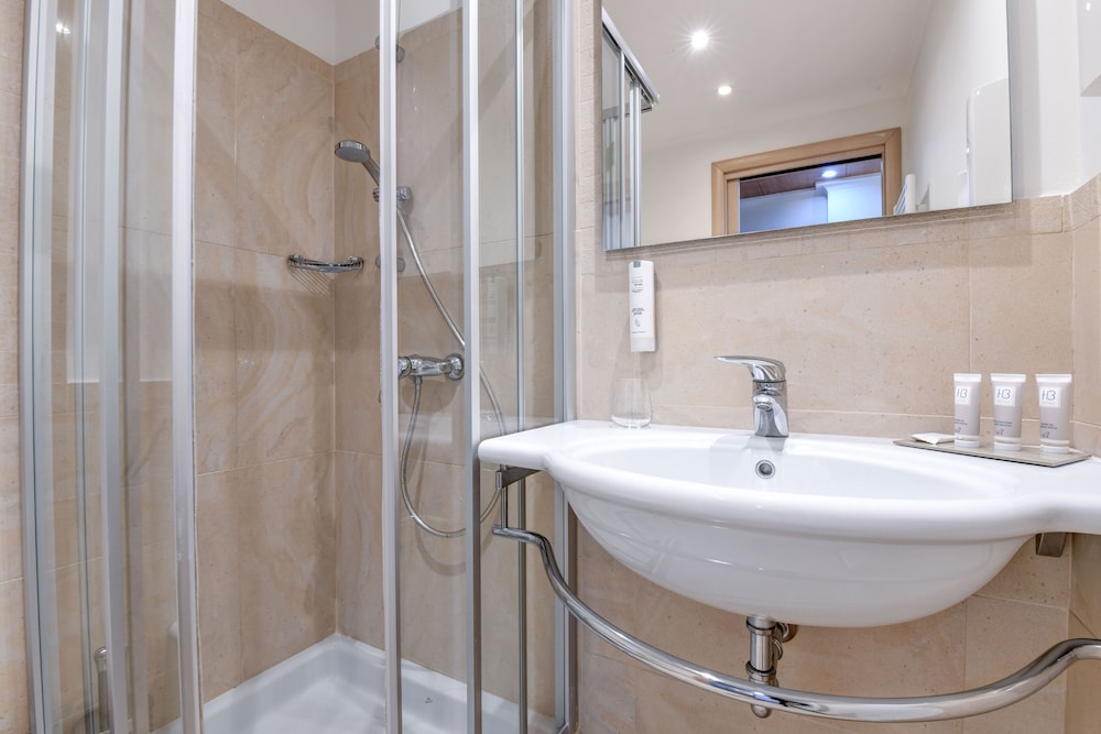 Classic Double or Twin Room - Photo 5