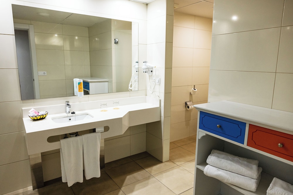 Premium Studio, Annex Building (2 Adults + 2 Children) thumbnail 5