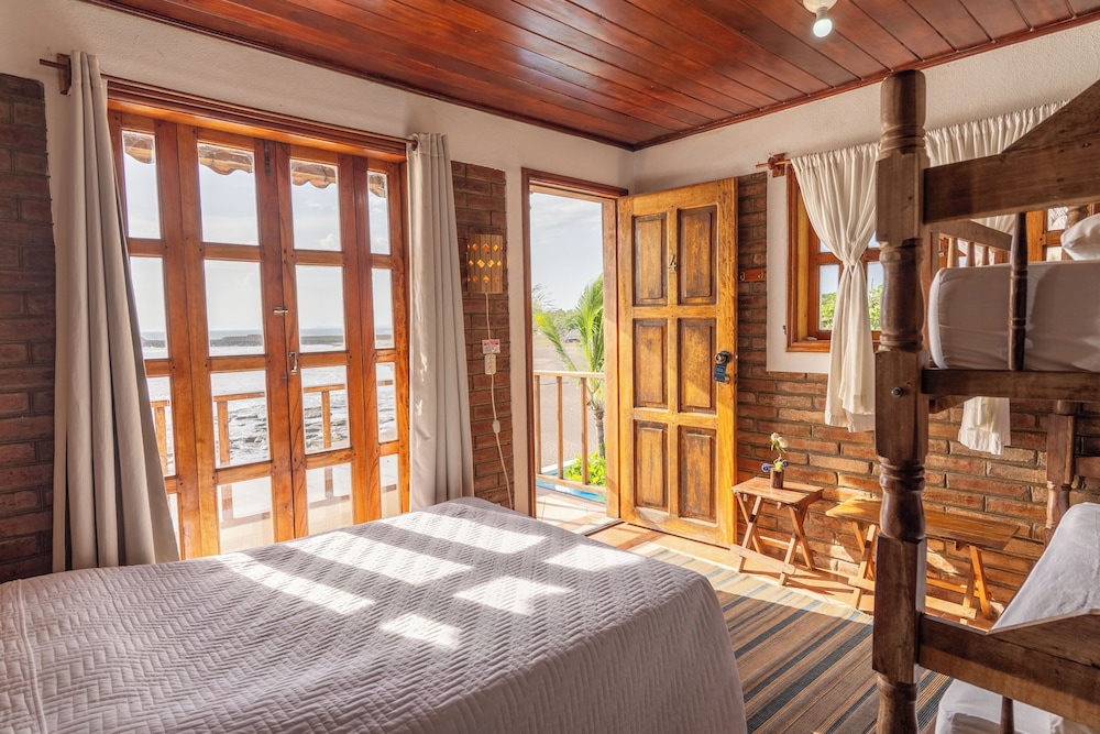 Superior Triple Room, 1 Bedroom, Private Bathroom, Ocean View