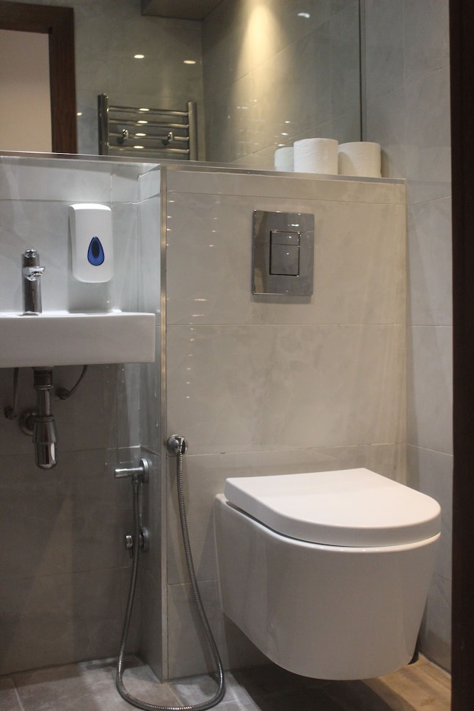 Premium Single Room, Shared Bathroom photo 3