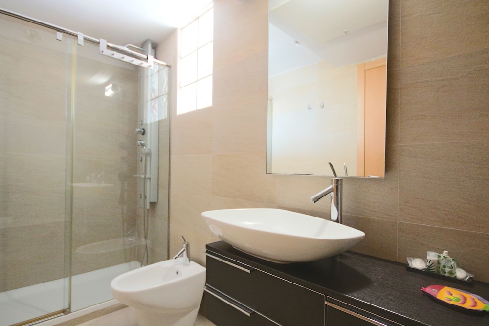 Apartamento (4 Dormitorios)