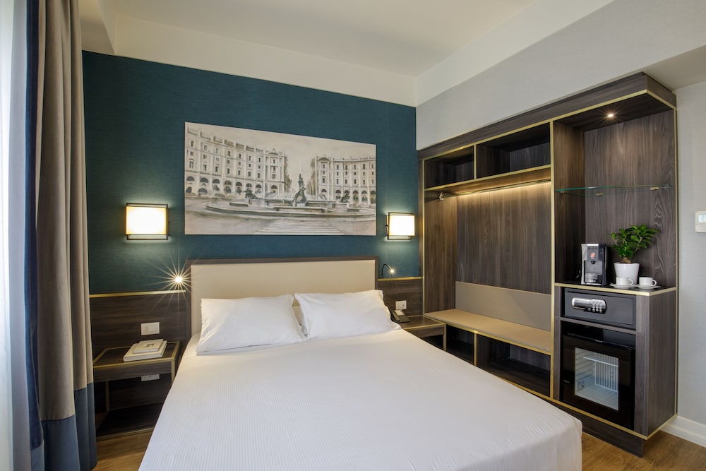 Deluxe Double or Twin Room photo 3