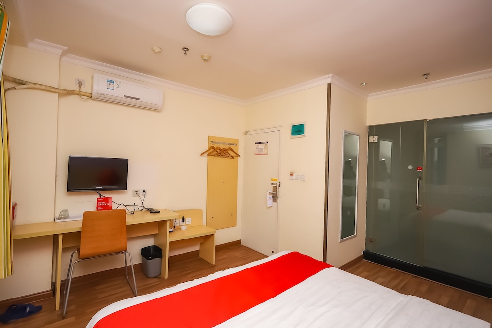 Economy Double Room photo 3