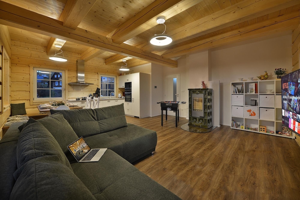Villa photo 1
