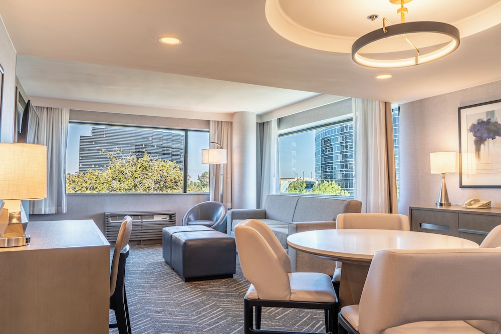 Suite, 1 Bedroom, Lake View