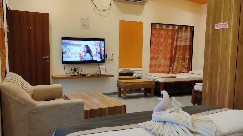 Superior Quadruple Room, Garden View