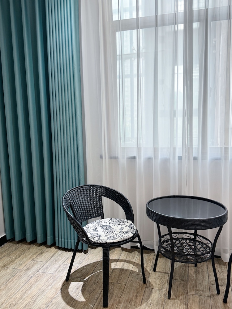 Business Suite photo 1