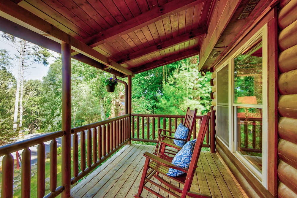 Deluxe Cabin photo 3