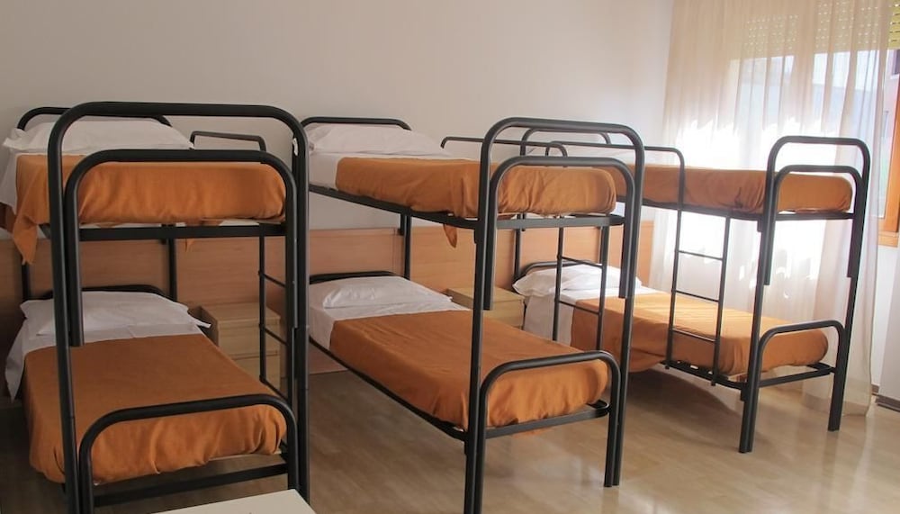 Shared Dormitory, Mixed Dorm, Shared Bathroom (External)