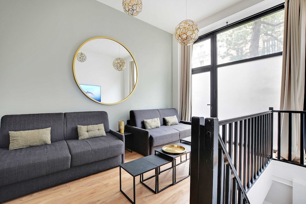 Apartment photo 1