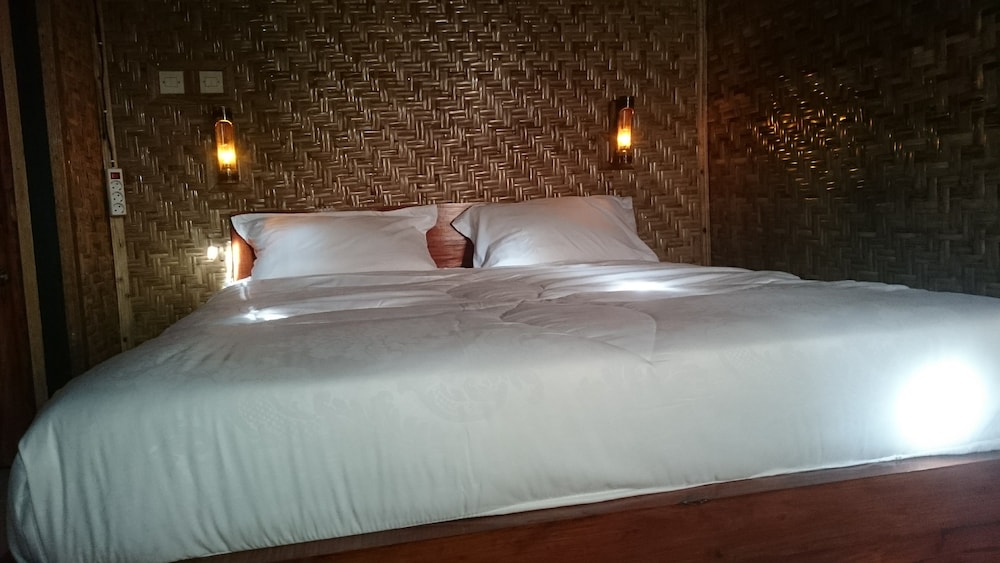 Deluxe Bungalow photo 1