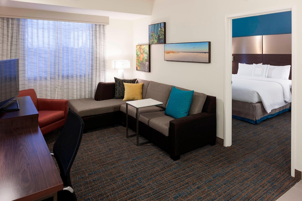 Suite, 1 Bedroom (Mobility Accessible, Roll-In Shower)