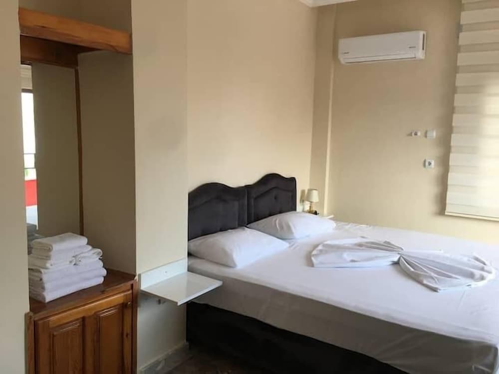 Classic Double Room Single Use, Balcony, Sea View photo 1