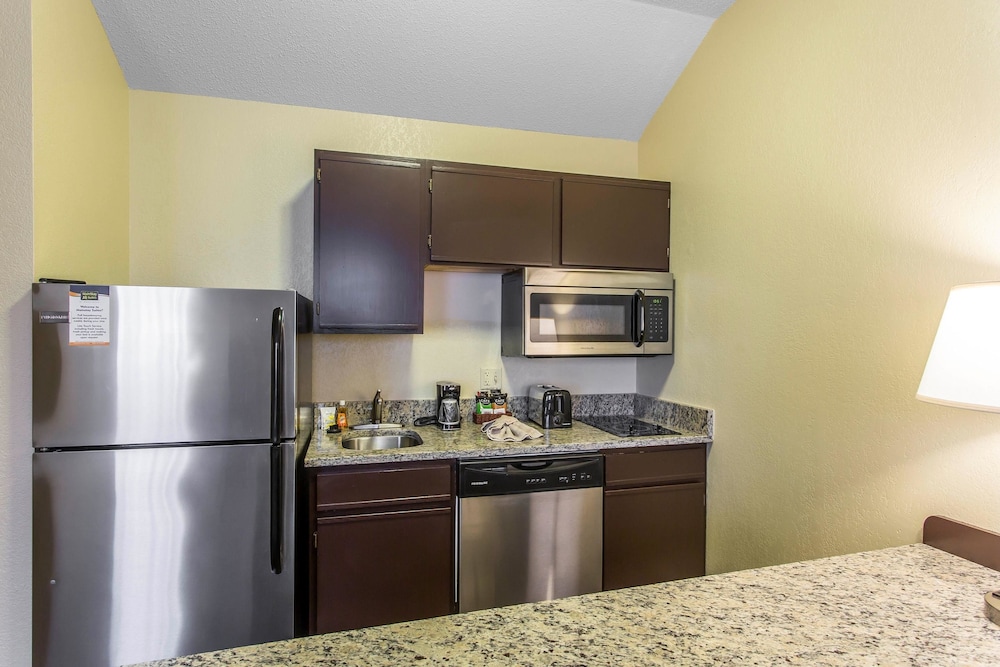 Suite, Multiple Beds, Accessible, Non Smoking - Photo 6