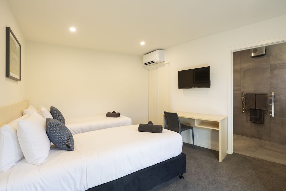 Standard Twin Room photo 2