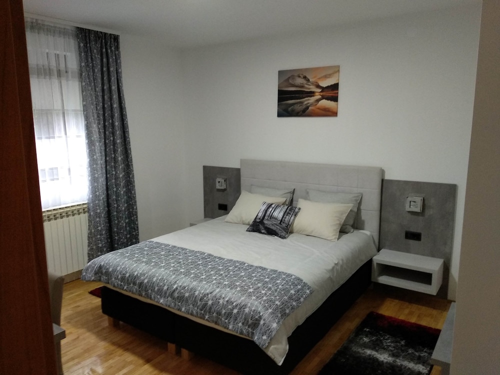 Family Apartment, Multiple Beds, Garden View photo 2