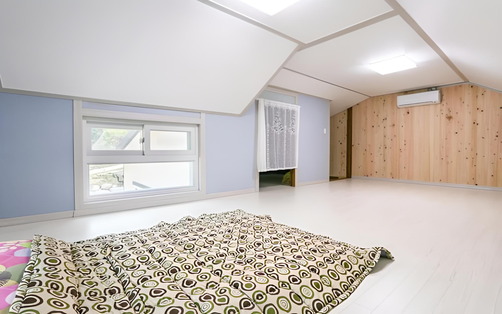 Room (Sapphire Home (Unshared House Duplex )