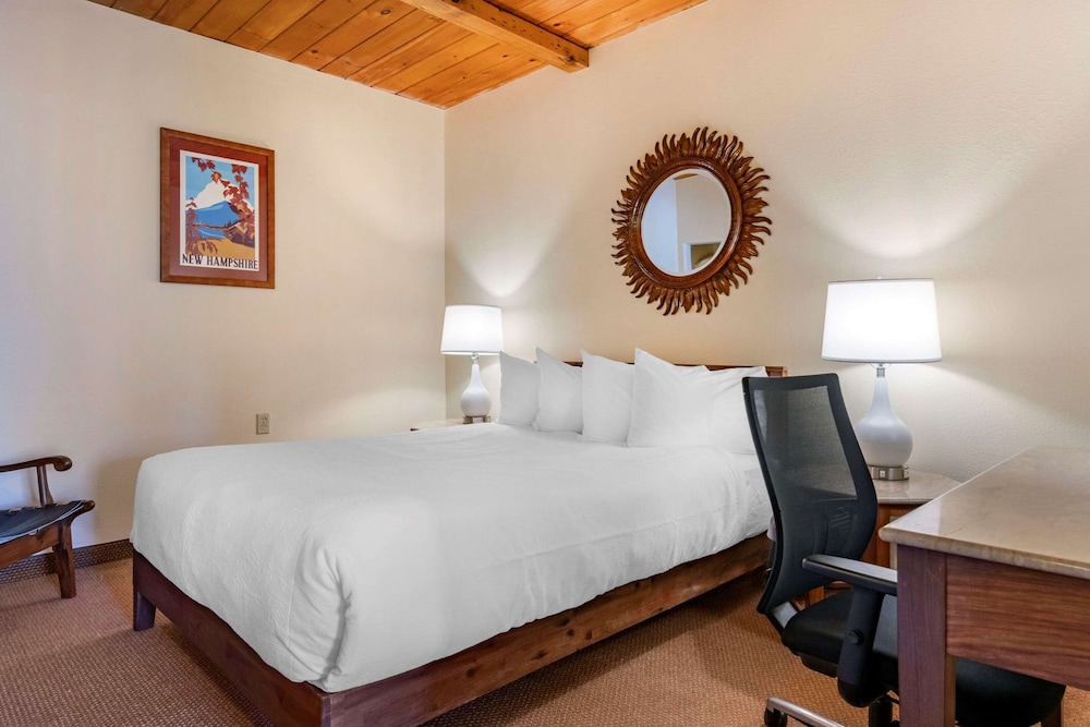 Suite, Multiple Beds, Non Smoking photo 3
