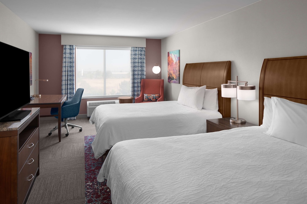 Premium Room, 2 Queen Beds, Accessible, Bathtub (Hearing) - Photo 1