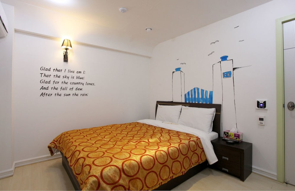 Standard Room - Photo 1