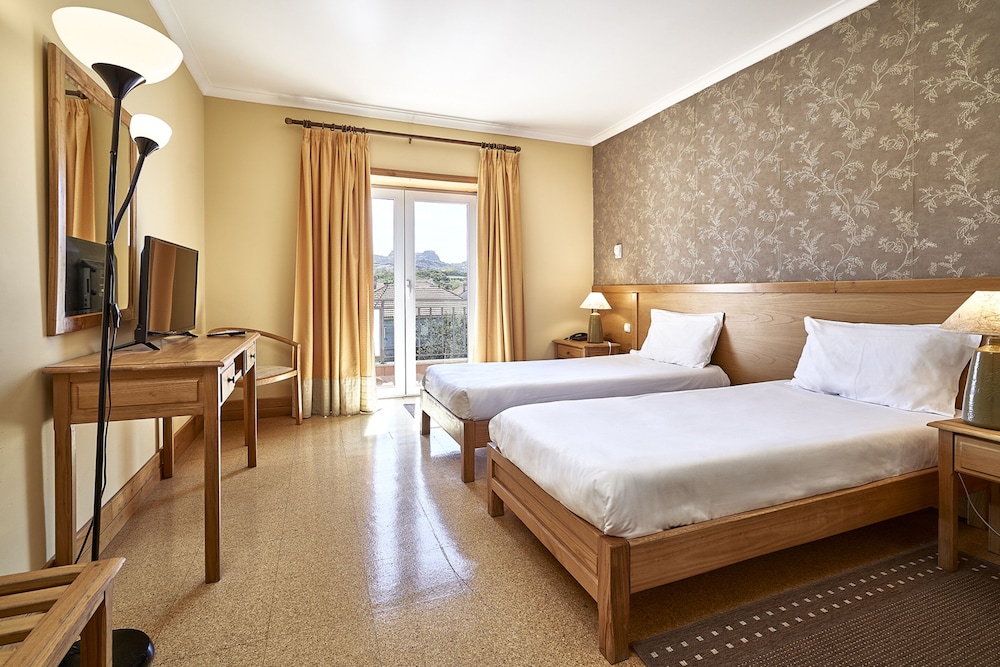 Standard Twin Room, Mountain View - Photo 2