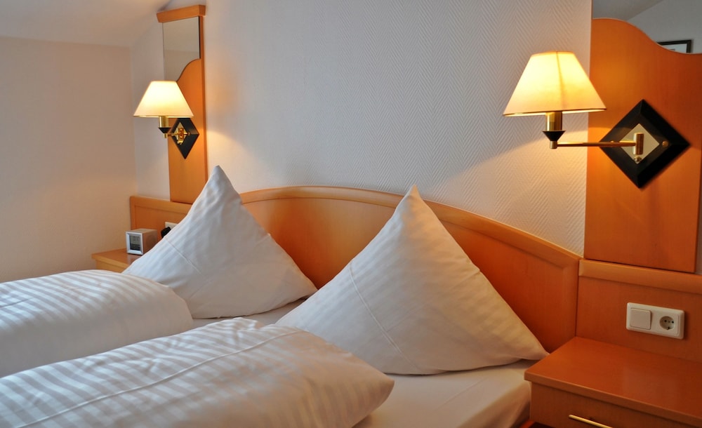 Deluxe Double Room Single Use photo 3