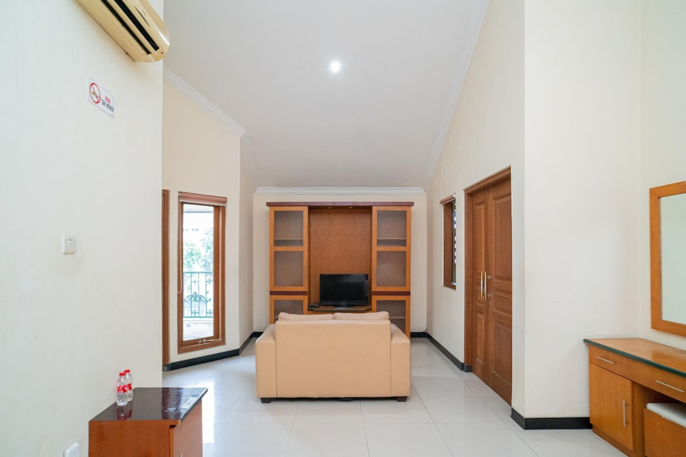 Suite - Photo 7