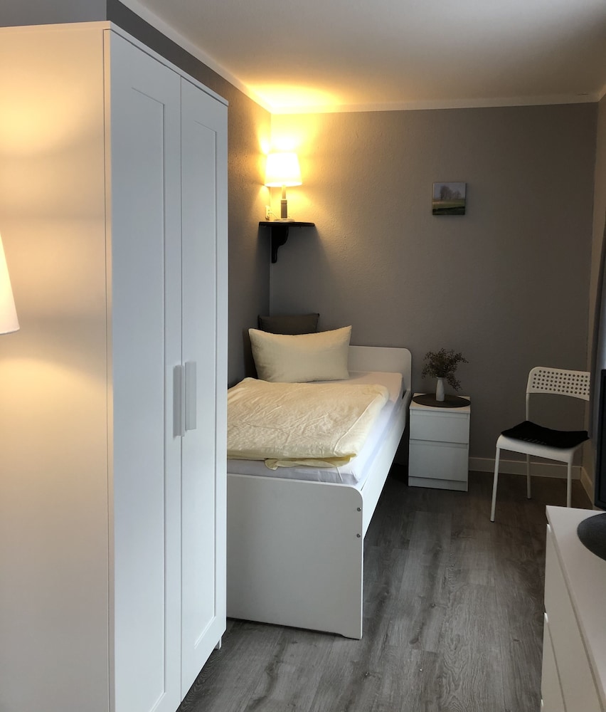 Single Room photo 3