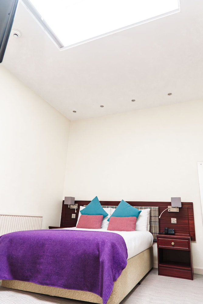 Fixed skylight Double Room (Skylight) - Photo 1