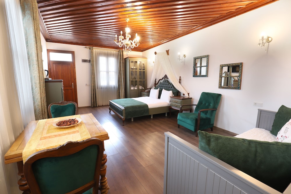 Triple Room photo 2