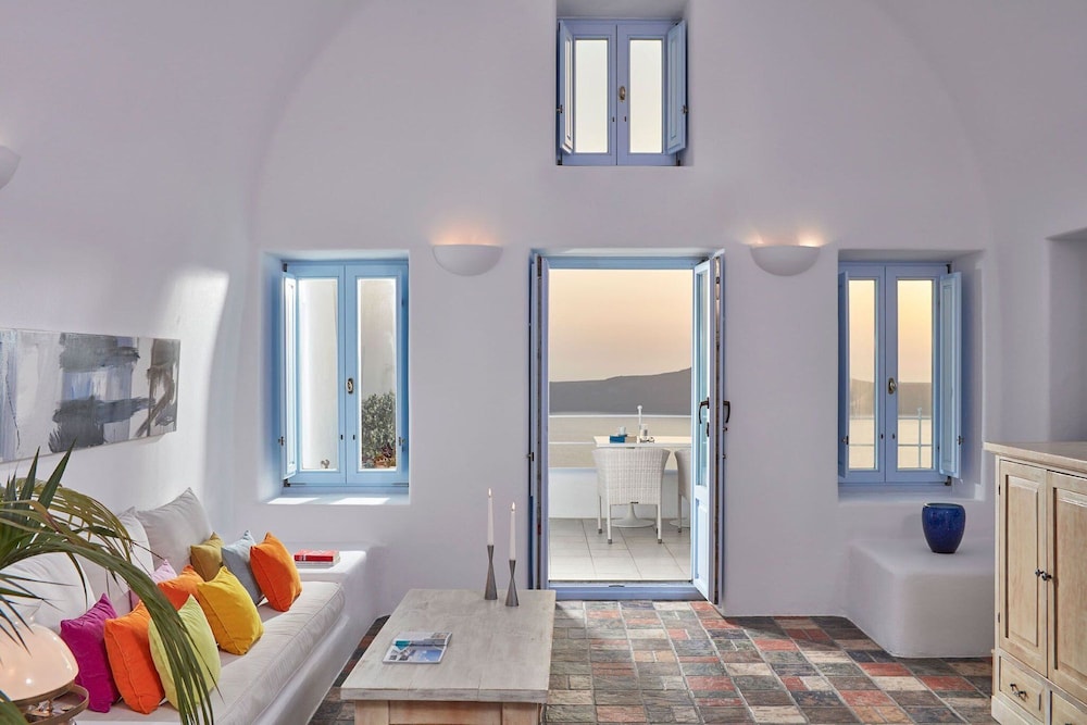 Suite, Jetted Tub (outdoor, Astra) - Photo 12