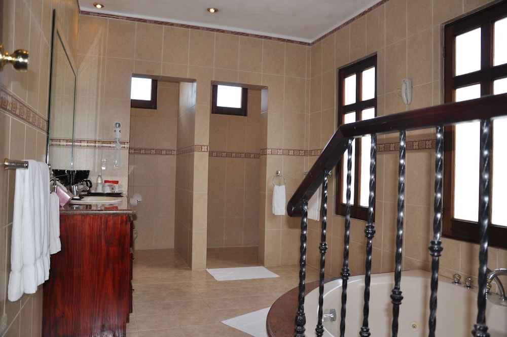 Deluxe Room, Jetted Tub and Private Terrace - Photo 1