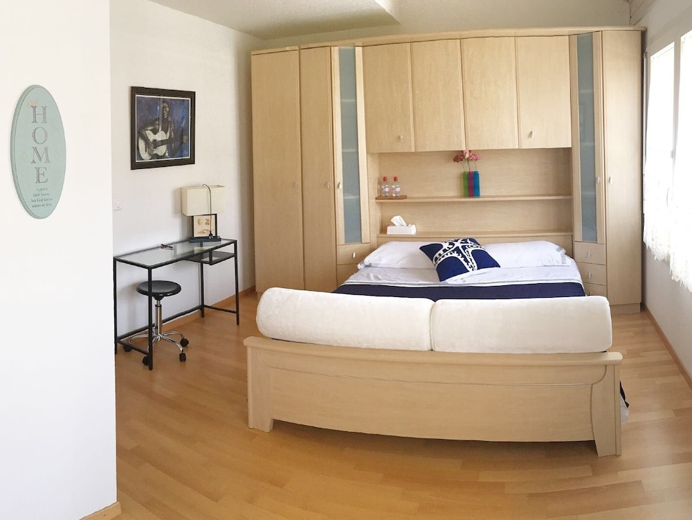 Executive Double Room, 1 Queen Bed, Private Bathroom, Executive Level photo 1