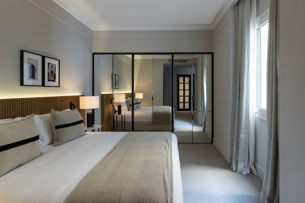 Premium Suite
