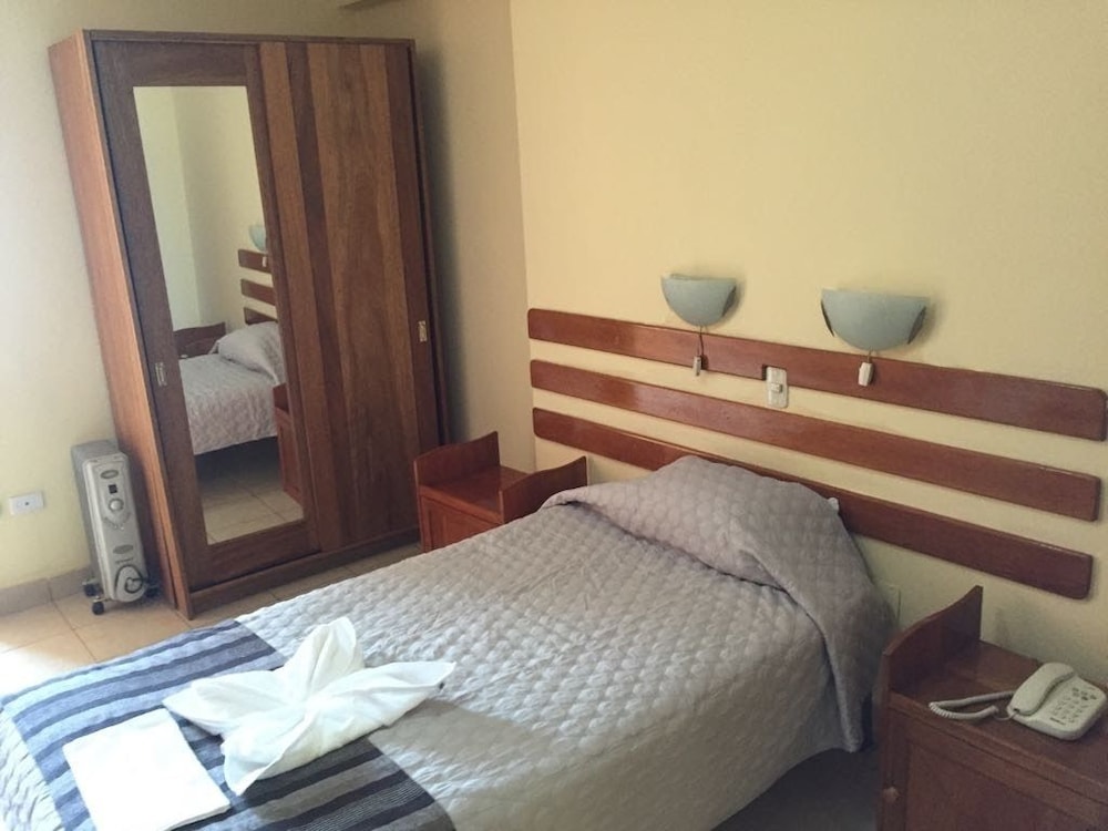 Single Room, 1 Double Bed