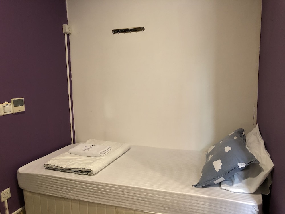 Triple Room with Private Bathroom photo 2