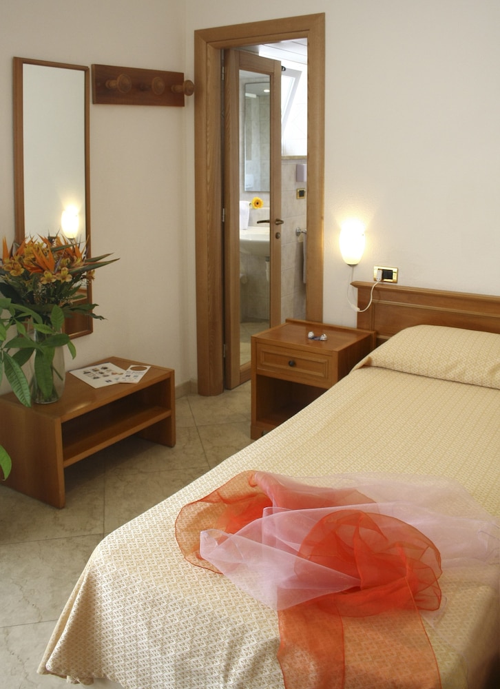 Economy Single Room, 1 Twin Bed photo 1