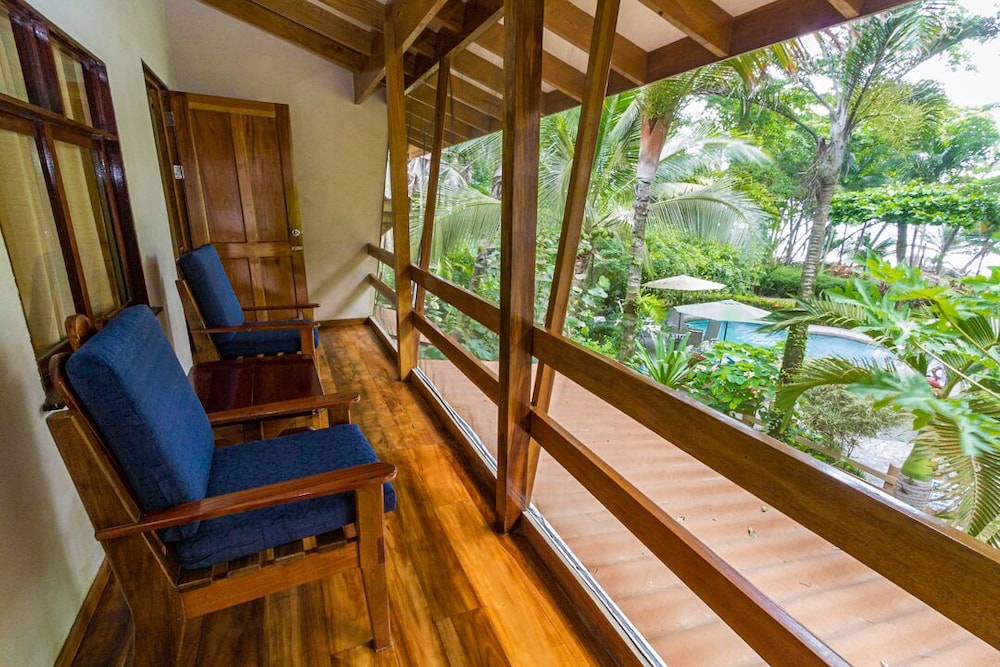 Superior Room, 2 Double Beds, Balcony, Ocean View photo 1