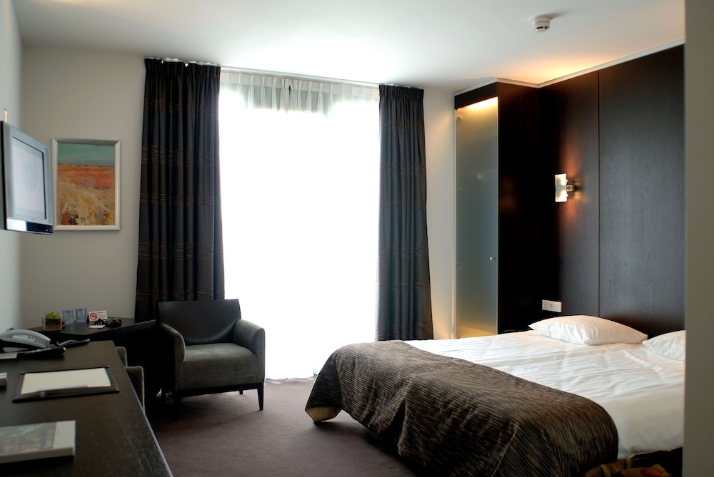 Deluxe Room, 2 Twin Beds, Non Smoking - Photo 1