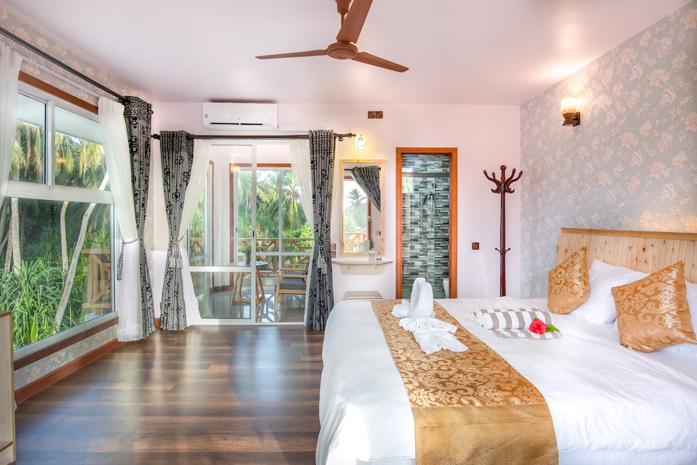 King Room with Balcony