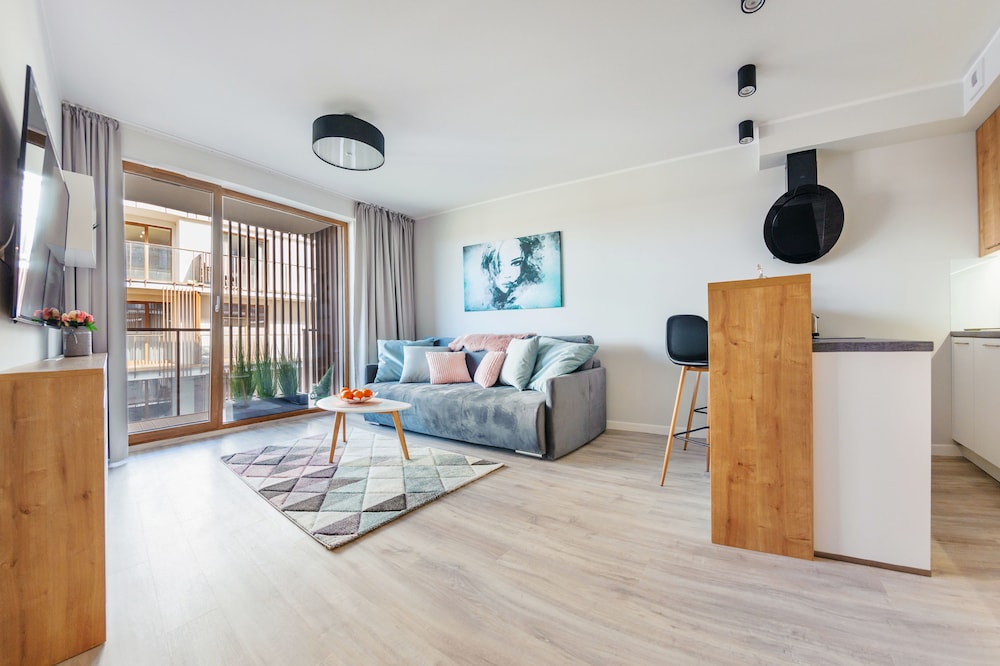 Apartment (A 18)