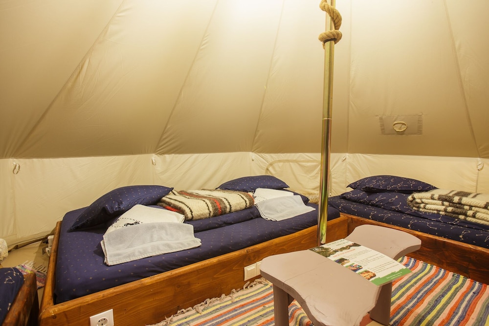 Tent, Multiple Beds photo 2