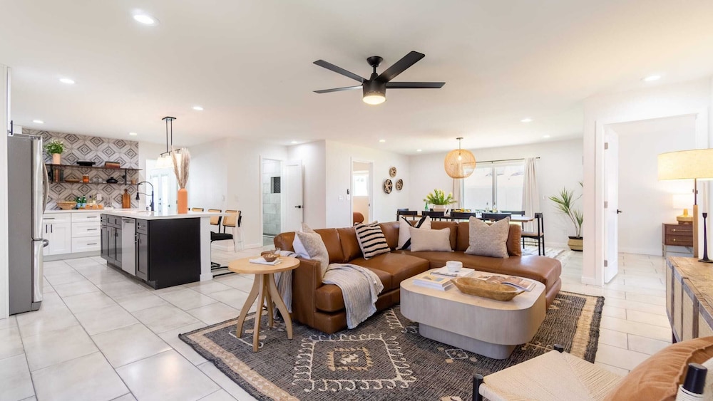 House (4 Bedrooms) photo 1