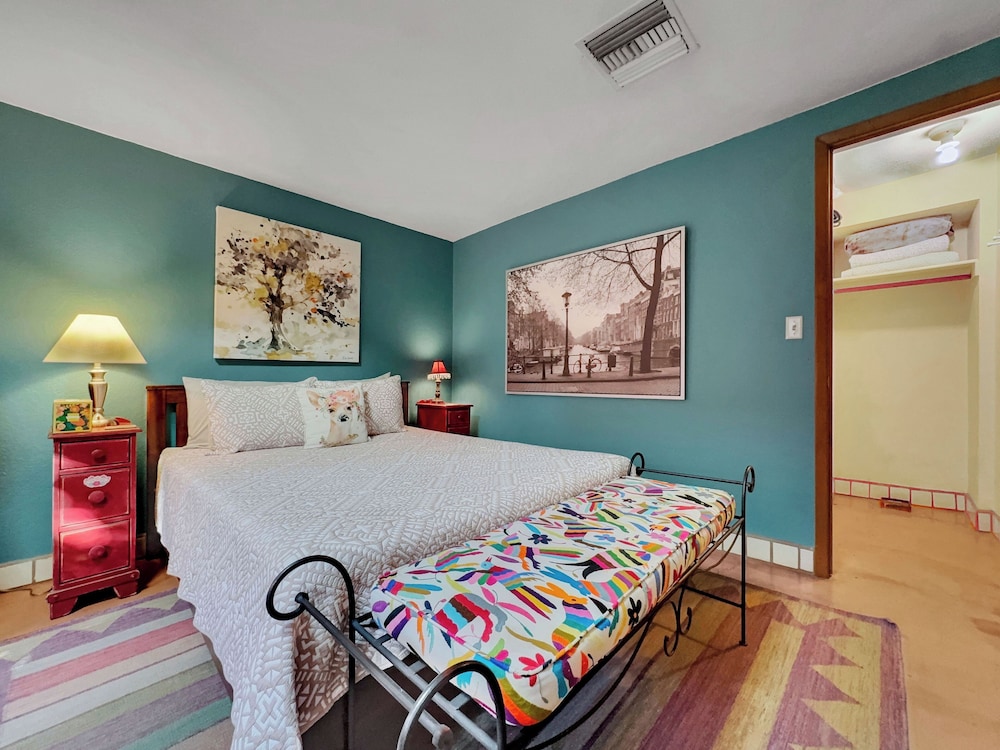 Studio, 1 Queen Bed, Kitchen, City View (Washington STUDIO)